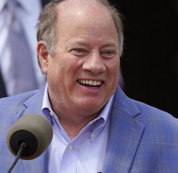 Detroit Mayor Mike Duggan running for Michigan governor in 2026 as independent