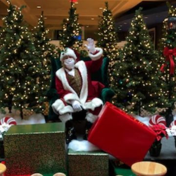 Last-minute Christmas Shopping Here’s a List of Detroit Stores Open and Closed