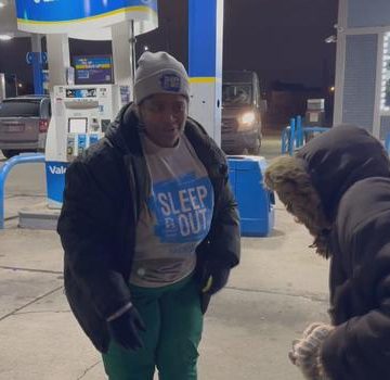 Metro Detroit nonprofit hits the streets to help unhoused individuals amid cold temperatures