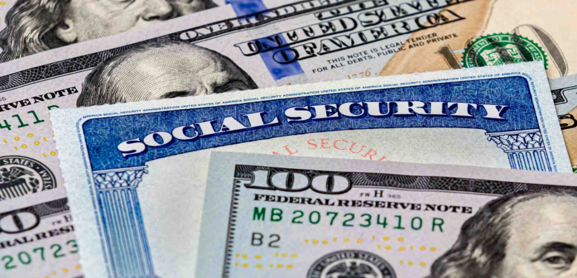 Mark Your Calendar: $943 Social Security Payment Arrives in 8 Days!