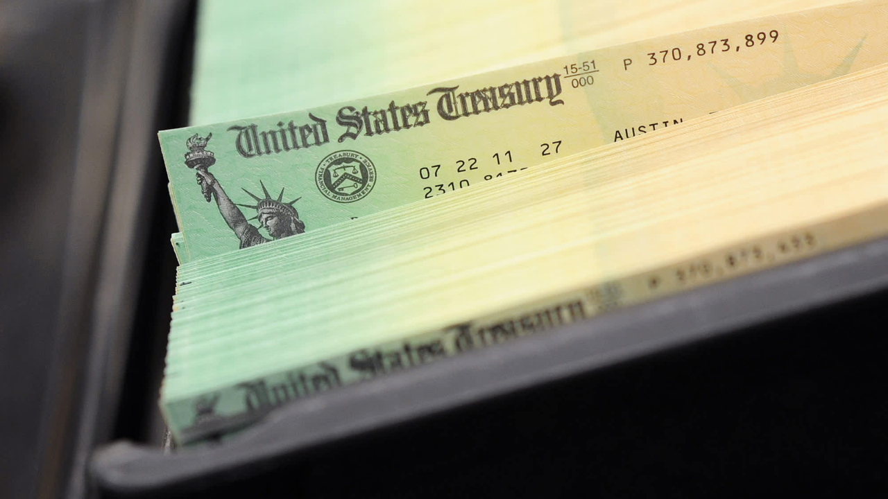 Social Security Cuts Could Hit Sooner Than Expected – What This New Bill Means for You?