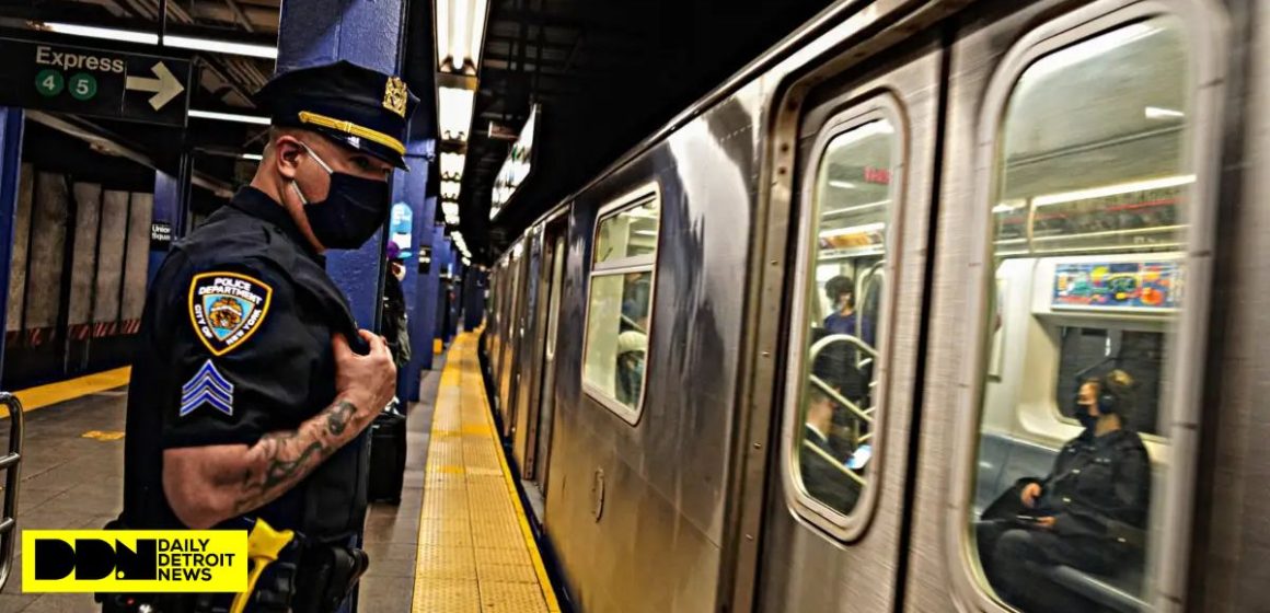 17-year-old Teenager Stabbed and Robbed by Four Individuals on Brooklyn 3 Train (2)