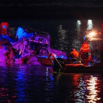 18 Bodies Recovered From Potomac River After Collision Between American Airlines Flight and Helicopter Near Washington, D.C.