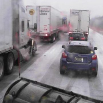 Crash on I-65 Between Dayton and Frankfort Causes Major Delays Amid Falling Snow