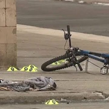 Detroit Man on Bicycle Shot Multiple Times in Broad Daylight as Four Gunmen Ambush Him