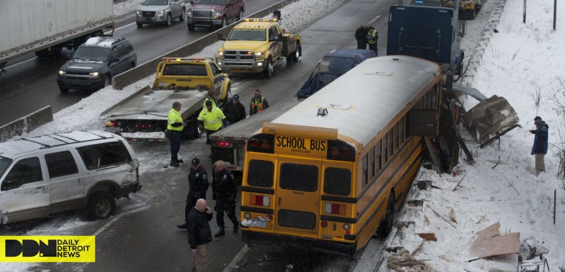 Five Injured in Multi-Vehicle Crash Involving Ambulance and Two Buses on Michigan 139