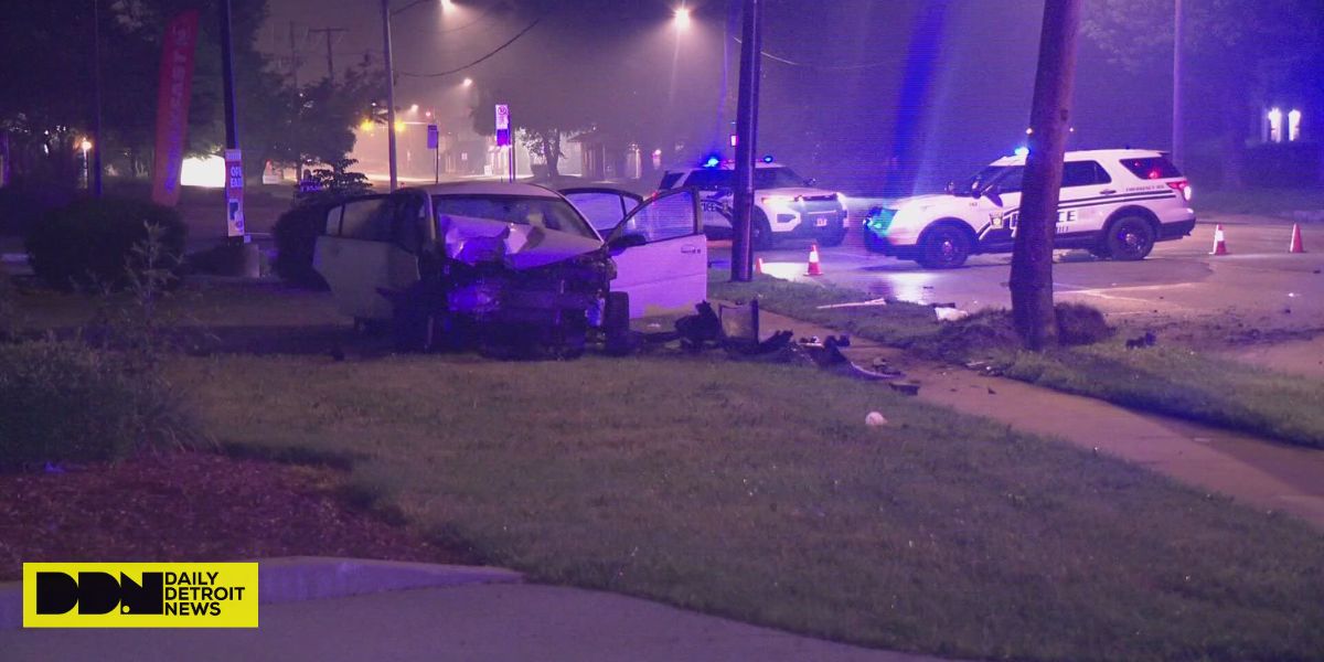 Midnight Crash on Monroe Street in Toledo Leaves Two Injured, Part of Road Closed for Investigation