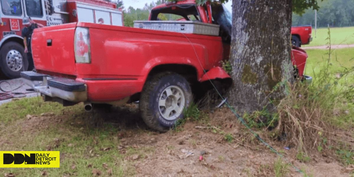 One Dead, One Critically Injured in Escambia County Crash After Pickup Hits Tree and Overturns