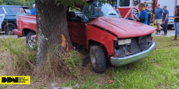 One Dead, One Critically Injured in Escambia County Crash After Pickup Hits Tree and Overturns