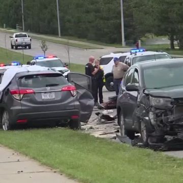 Two Killed, Four Injured in Two-vehicle Collision on N. Lincoln Road in Escanaba Thursday Afternoon