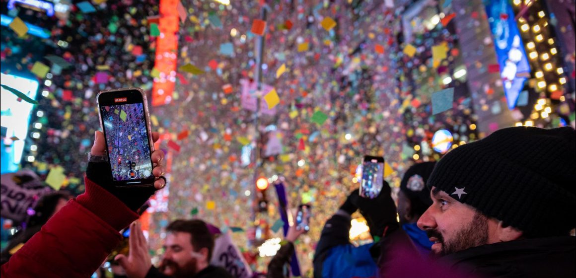 2025 Arrives with Spectacular Light Shows, Joyful Hugs, and Chilly Ice Plunges Worldwide