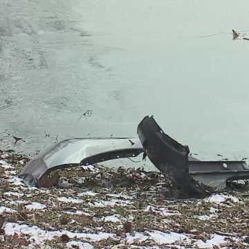 Illinois Woman, 59, Dies After Car Crashes Into Pond; Husband’s Rescue Attempts Fail after Car Veered off into Pond