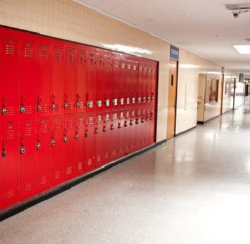 Letter: Parent of student at Fall River school expresses concern over head lice